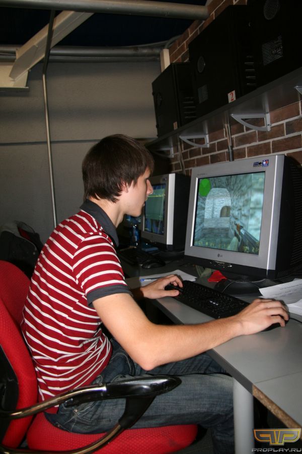 Даже на WC3 есть CS Даже на WC3 есть CS