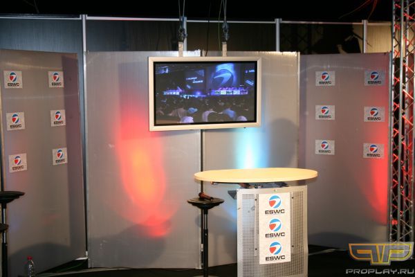 Здесь будут проходить вечерние советы Здесь будут проходить вечерние советы