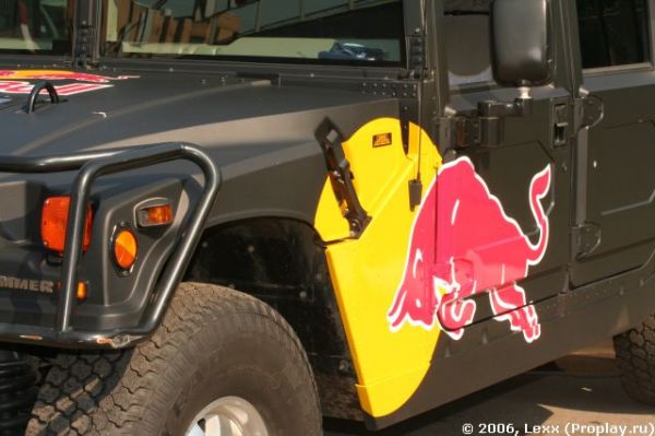 За рулем - бык, красный За рулем - бык, красный