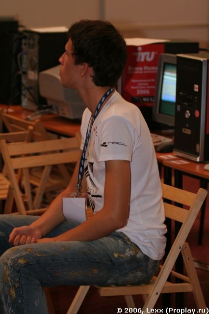 Frady в привычной позе Frady в привычной позе