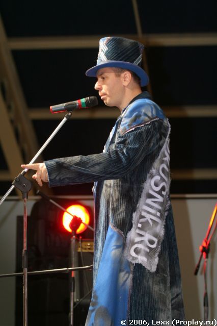 Пальцем показывать некрасиво Пальцем показывать некрасиво