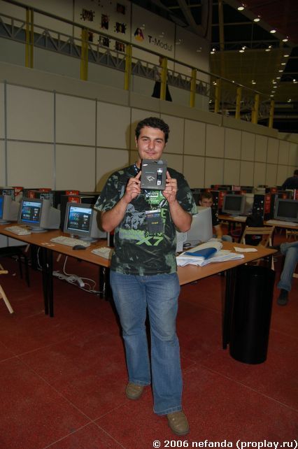 Алан презентовал это своему судье Алан презентовал это своему судье