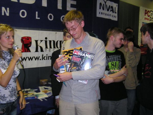 Dian тоже что-то получил. Из ценного - лицензионный Lingvo 10. Тестим... Dian тоже что-то получил. Из ценного - лицензионный Lingvo 10. Тестим...