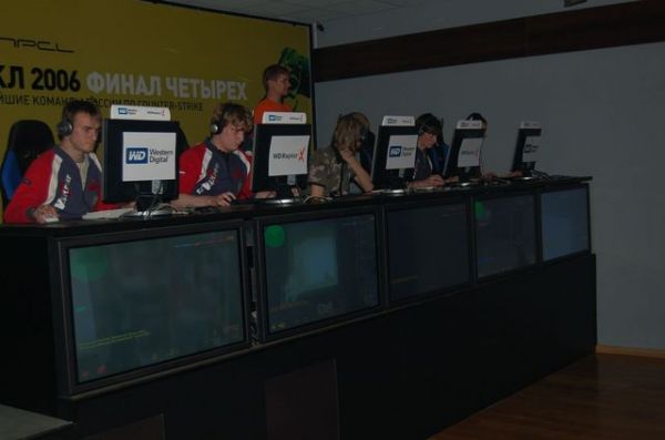 А у них ее нет А у них ее нет