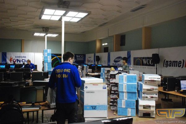 Килло собирает компьютеры Килло собирает компьютеры