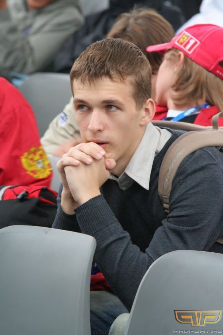 Хулиган внимательно следил за играми нашей сборной Хулиган внимательно следил за играми нашей сборной