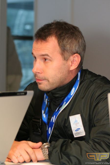 Константин - организатор и координатор от компании Samsung Russia Константин - организатор и координатор от компании Samsung Russia