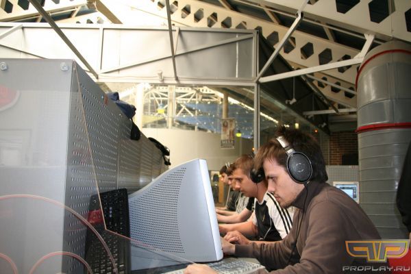 Нынче Agressive Atack разнообразны на лица Нынче Agressive Atack разнообразны на лица